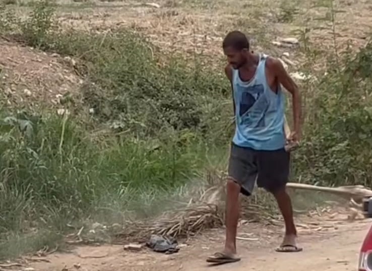 Acusado de atear fogo em cães afirma que tentou salvar os filhotes Acusado de atear fogo em cães afirma que tentou salvar os filhotes