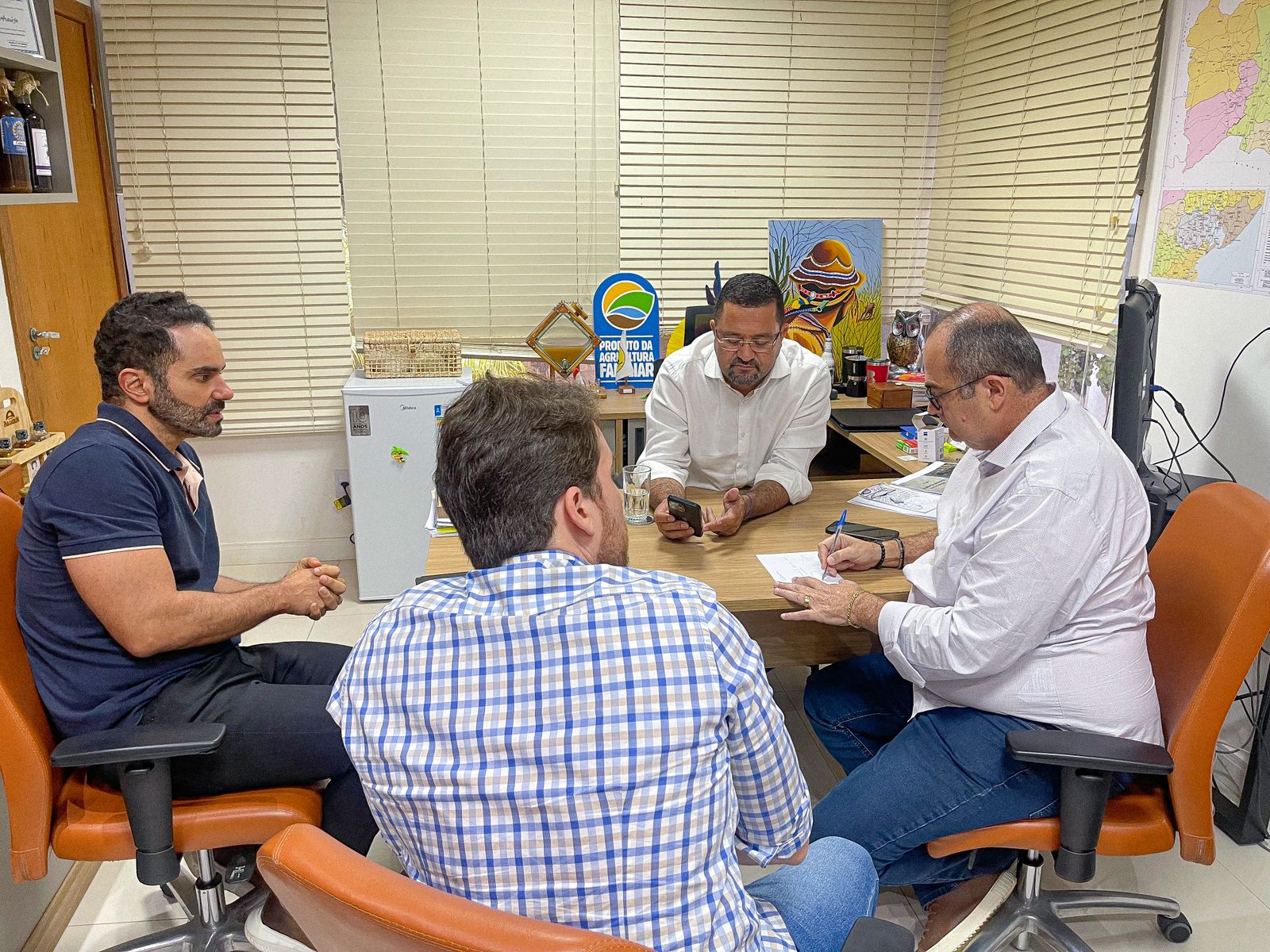 Deputado Hassan solicita à SDR implantação de abatedouro de aves em Lafaiete Coutinho Deputado Hassan solicita à SDR implantação de abatedouro de aves em Lafaiete Coutinho