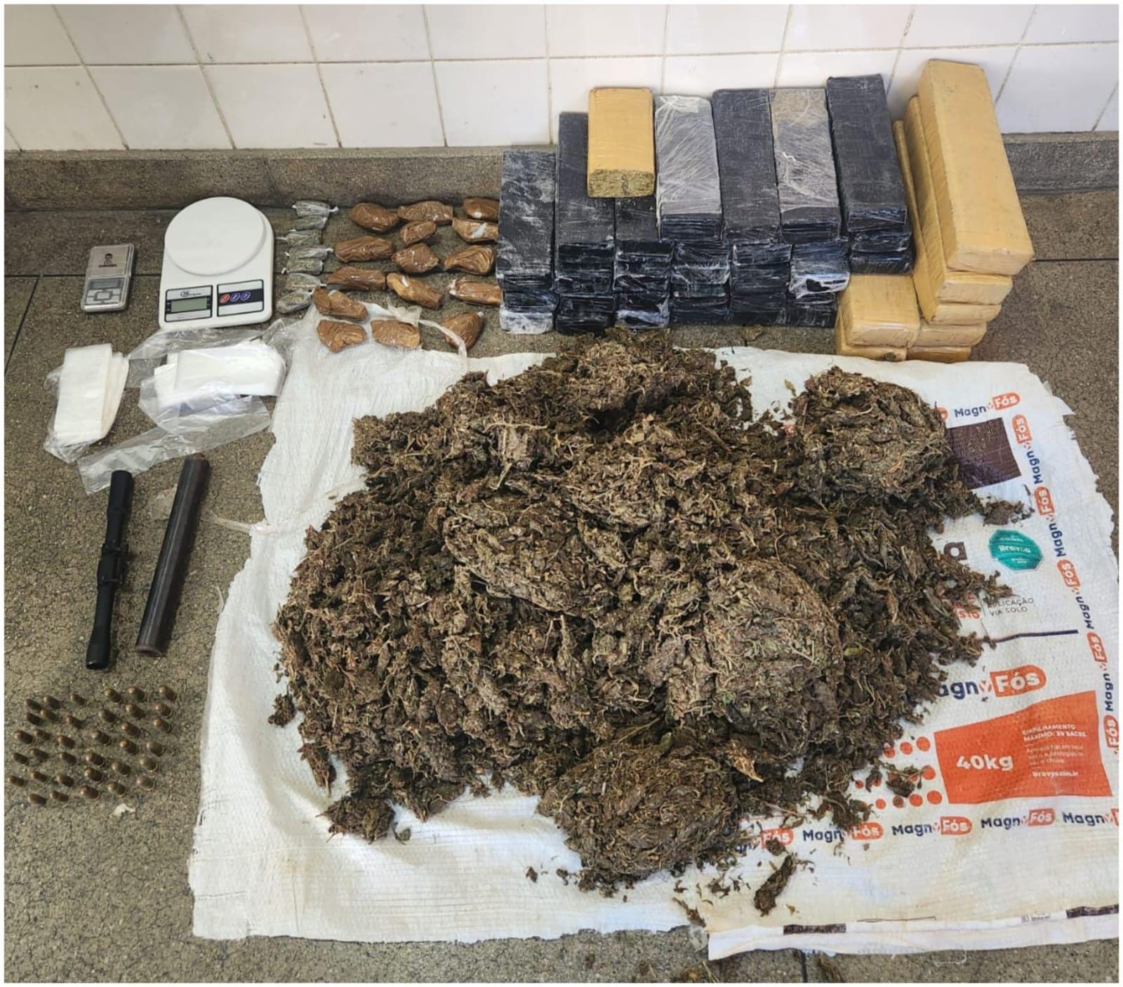 Cipe Semiárido captura suspeito suspeito de tráfico de drogas com 67kg de maconha em Brumado Cipe Semiárido captura suspeito suspeito de tráfico de drogas com 67kg de maconha em Brumado