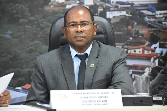 Soldado Gilvan solicita pavimentação asfáltica de vias do loteamento Santa Luz Soldado Gilvan solicita pavimentação asfáltica de vias do loteamento Santa Luz
