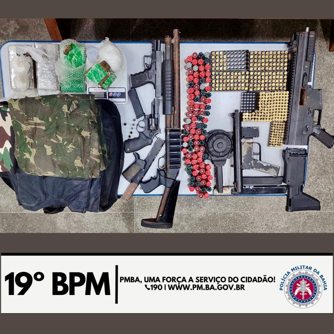 Jequié / Polícia apreende armas, munições e durante confronto 2 bandidos foram abatidos Jequié / Polícia apreende armas, munições e durante confronto 2 bandidos foram abatidos