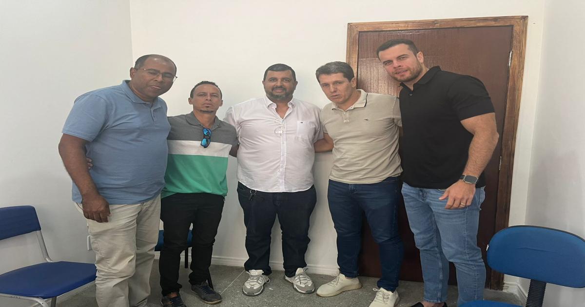 Vereador Gilvan cobrou do Prefeito Zé Cocá limpeza e asfaltamento do Loteamento Rio de Luz
