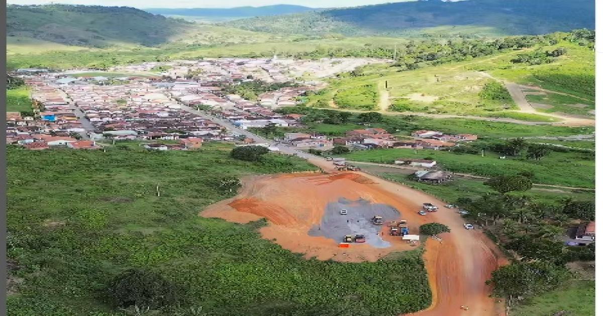 Patrick Lopes acompanha Início das obras de pavimentação da rodovia que liga Aiquara a Itajuru