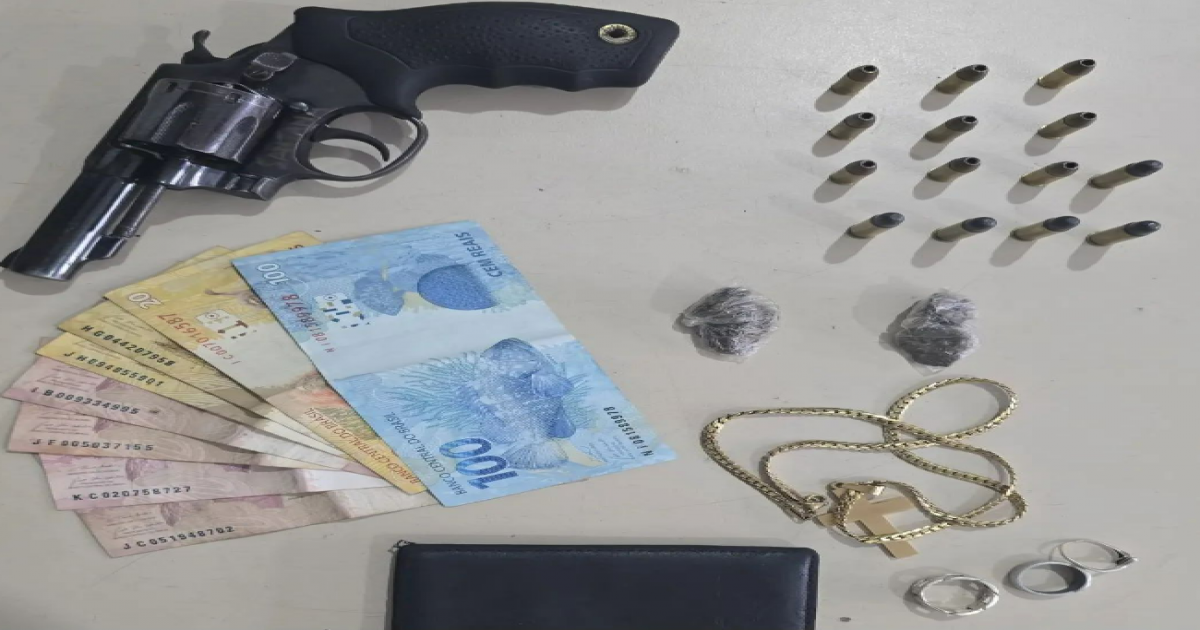 Vitoria da Conquista l Rondesp prende dupla armada no bairro Bruno Bacelar