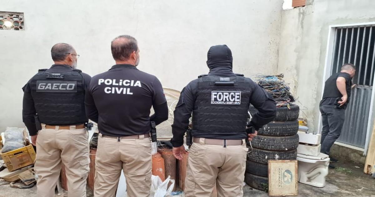 Policial é preso suspeito de envolvimento com grupos de extermínio e jogos de azar