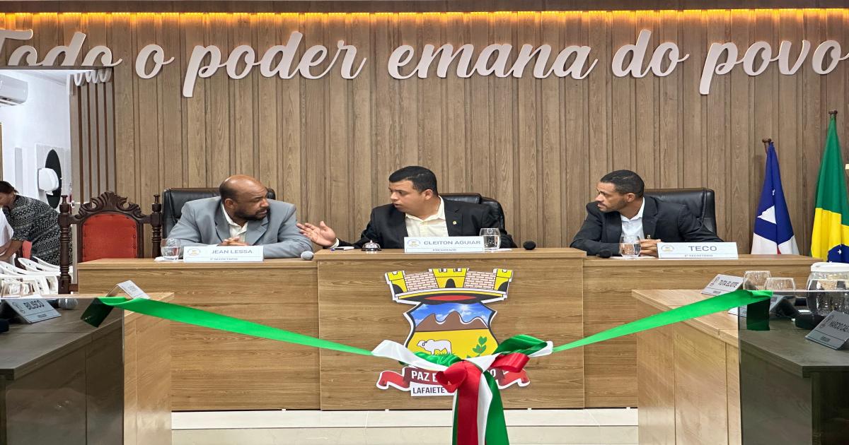 Cleiton Aguiar abre ano legislativo com entregas das obras de requalificação e modernização da Câmara de Vereadores de Lafaiete Coutinho