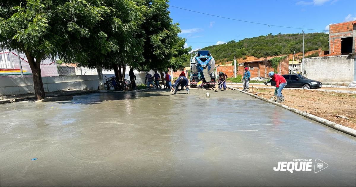 Prefeitura de Jequié investe na ampliação das obras de pavimentação e melhorias chegam à novas ruas da Baixa do Bonfim