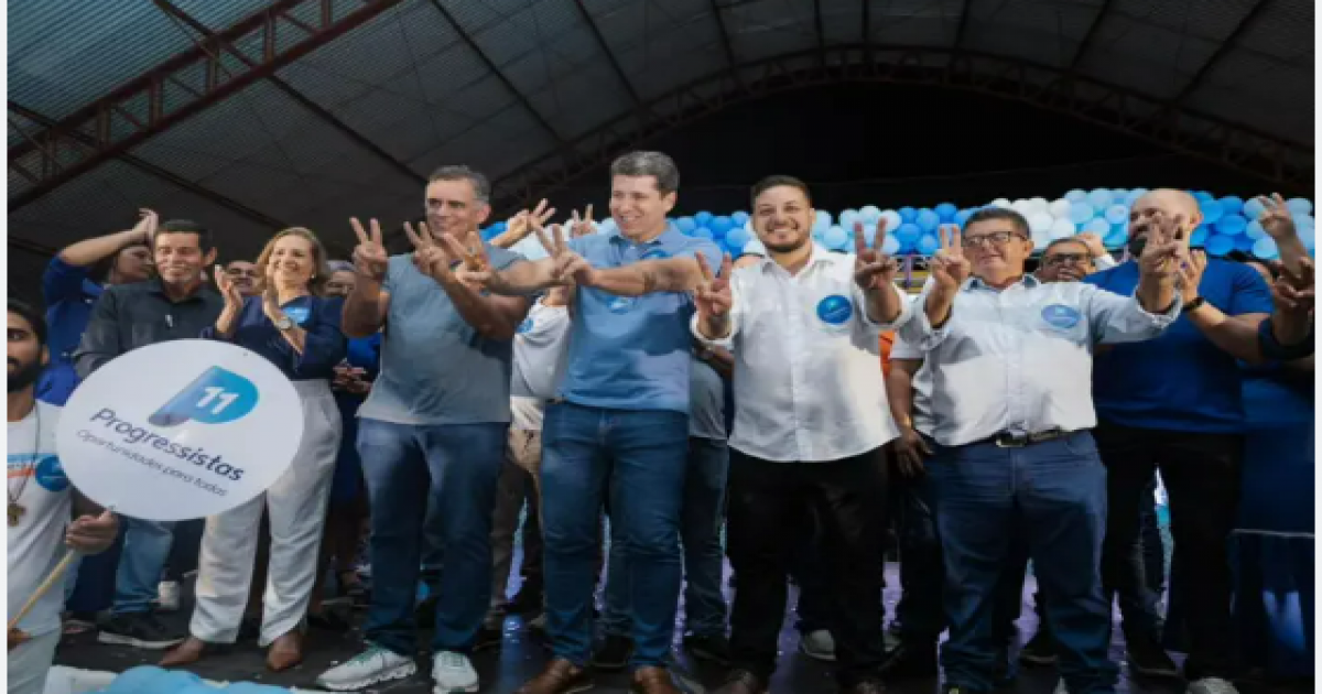 Manoel Vitorino l Zé Cocá mostra força regional e ele Vinícios Costa com a força do povo