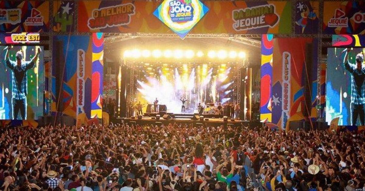 Hassan celebra o Troféu Expresso Band Forró que elegeu Jequié como melhor São João da Bahia