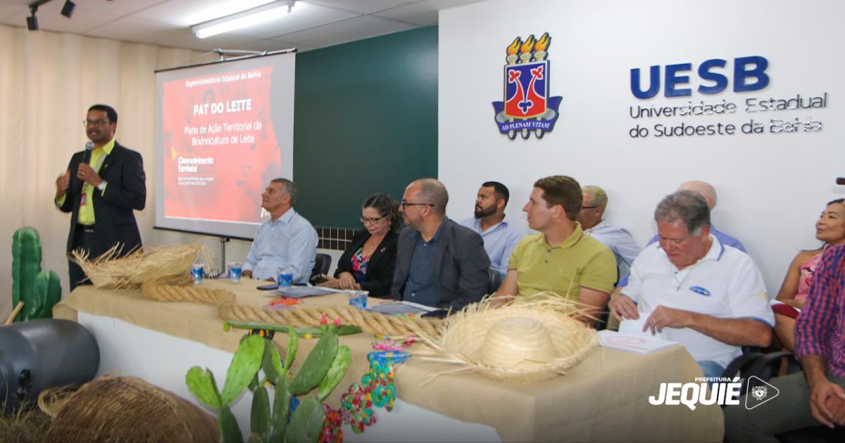 Prefeitura de Jequié participa de lançamento do Plano de Ação Territorial para desenvolvimento da bovinocultura do leite no Médio Rio das Contas e Val