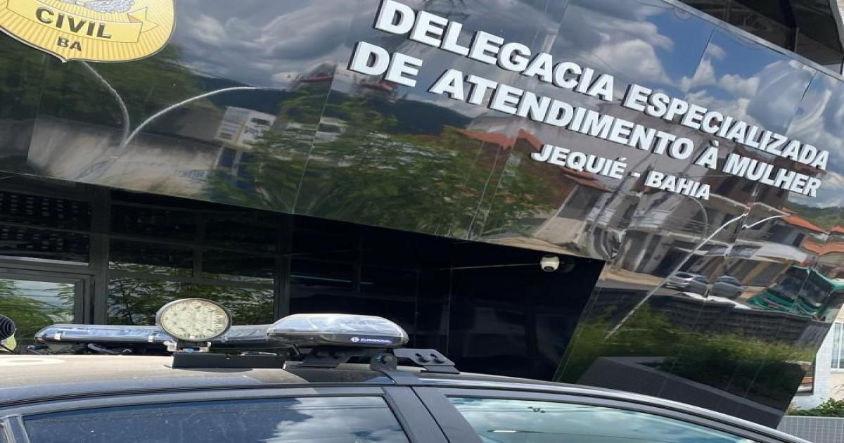 Jequié: policiais da DEAM prenderam homem acusado de abusar da própria filha