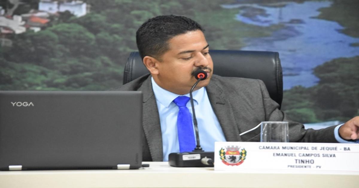 Tinho pede asfaltamento da Avenida Beira Rio