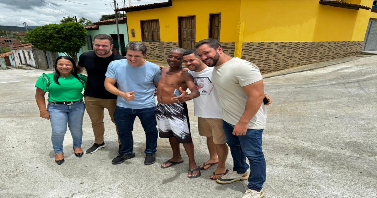 Vereador Bui Bulhões e Prefeito Zé Coca acompanharam as Obras de Transformação no Vila Vitória no Jequiezinho