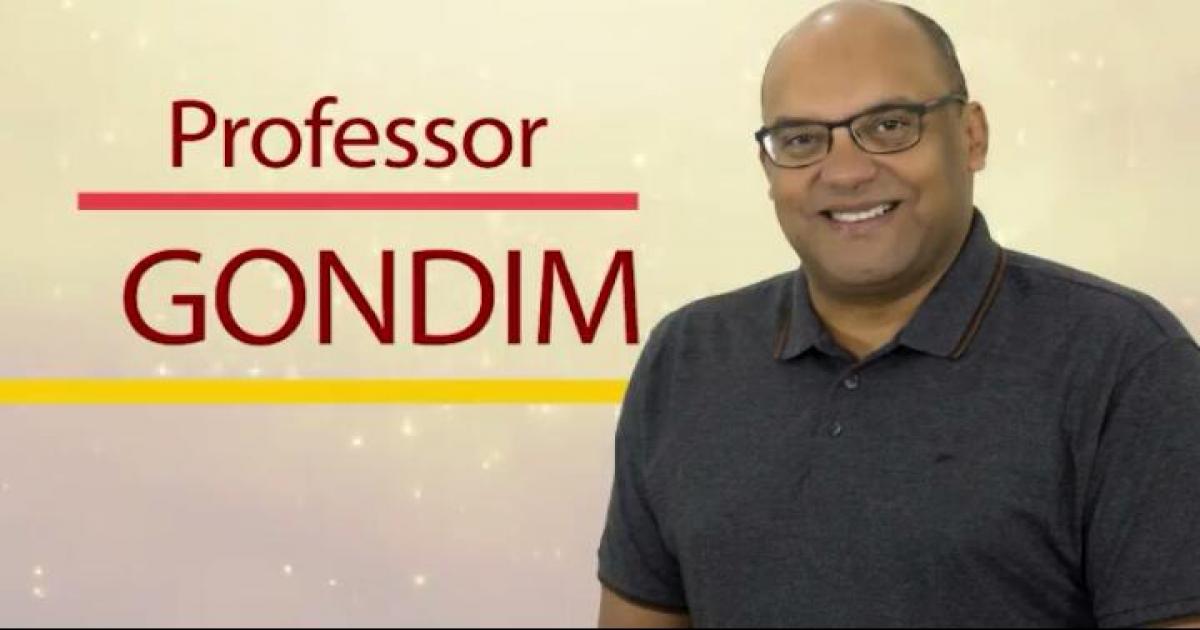 Ramon Fernandes homenageia professor Roberto Gondim por assumir presidência do Conselho Estadual de Educação da Bahia
