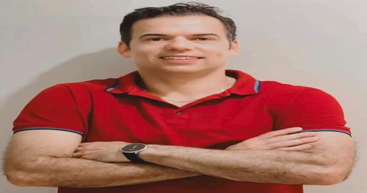 Criminosos usam conta falsa no WhatsApp com nome e foto do prefeito de Brejões Sandro Correia.