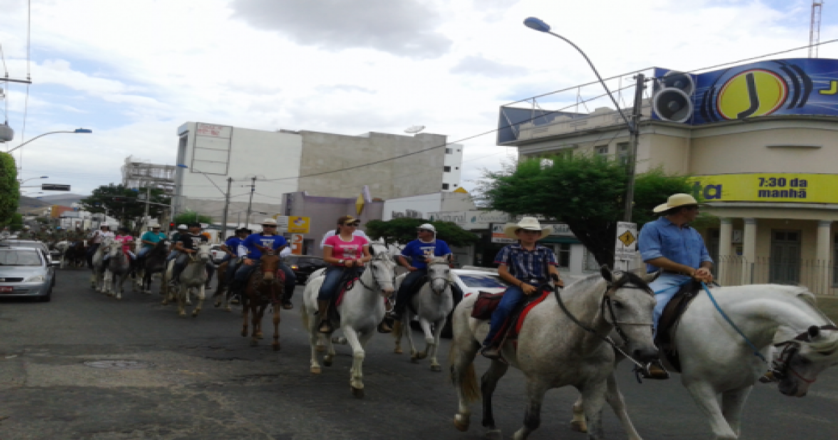Evento marca a criação do Dia Municipal da Cavalgada na cidade de Jequié