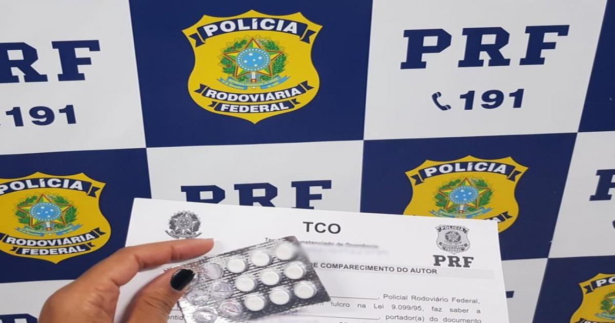 Motorista de caminhão é flagrado com 20 comprimidos de “rebites” em Jequié