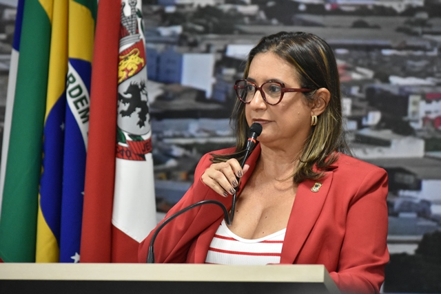 Moana Meira solicita criação da Secretaria Municipal da Pessoa com Deficiência e Mobilidade Reduzida