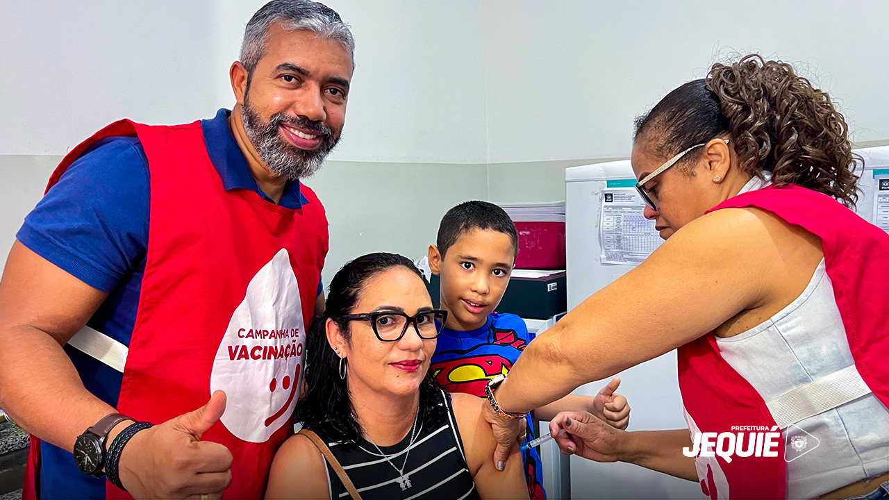 Prefeitura de Jequié promove Dia D de vacinação contra gripe e mais de 2.800 pessoas são vacinadas Prefeitura de Jequié promove Dia D de vacinação contra gripe e mais de 2.800 pessoas são vacinadas