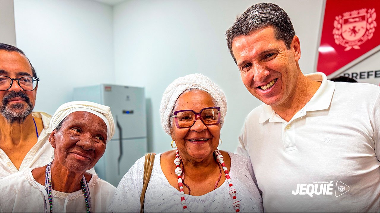 Prefeitura de Jequié discute ações, estratégias e políticas públicas destinadas à preservação das tradições das religiões de matriz africana Prefeitura de Jequié discute ações, estratégias e políticas públicas destinadas à preservação das tradições das religiões de matriz africana