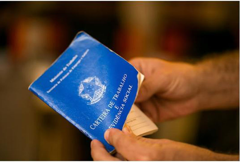 Trabalho em feriados: governo adia regra polêmica pela 4ª vez e setor cobra fim da incerteza