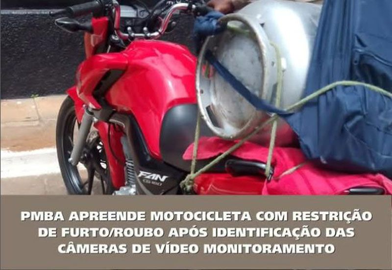 Moto roubada transportava botijão e fogareiro