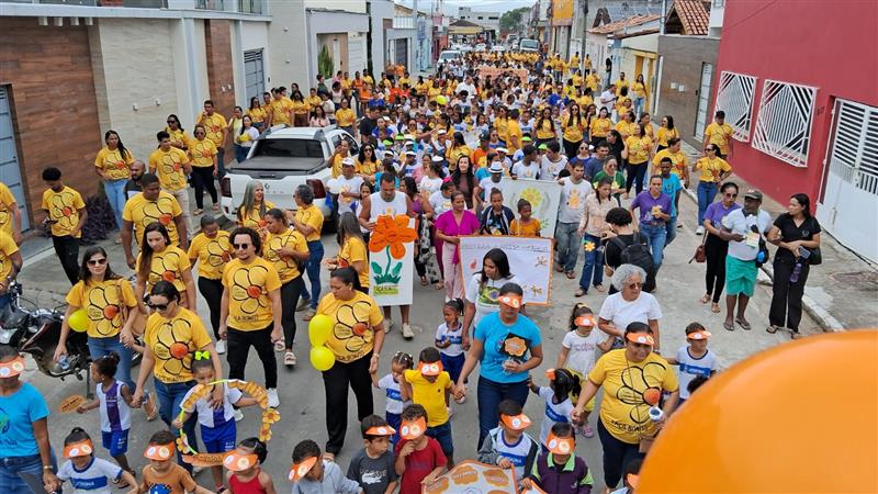 Prefeitura de Jitaúna realiza caminhada contra violência sexual infantojuvenil com campanha Faça Bonito