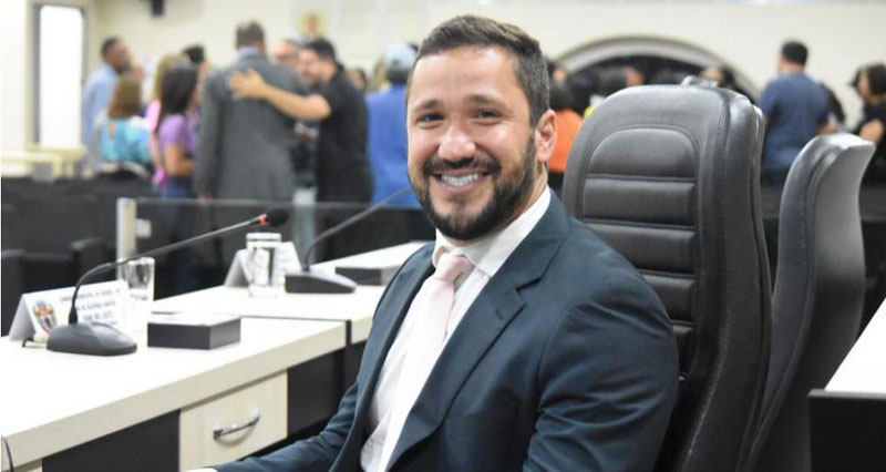 Vereador Bui Bulhões votou favorável a abertura de crédito para compra de novos ônibus do transporte coletivo Vereador Bui Bulhões votou favorável a abertura de crédito para compra de novos ônibus do transporte coletivo
