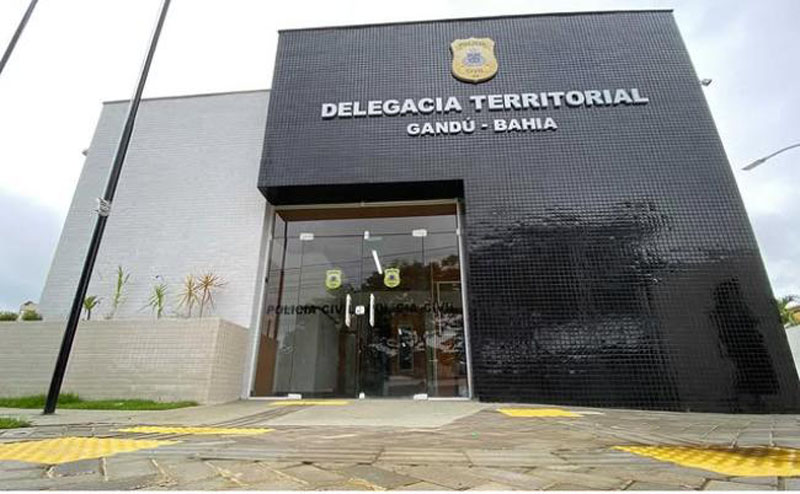 Suspeito de estuprar adolescente de 13 anos é preso na cidade de Gandu Suspeito de estuprar adolescente de 13 anos é preso na cidade de Gandu