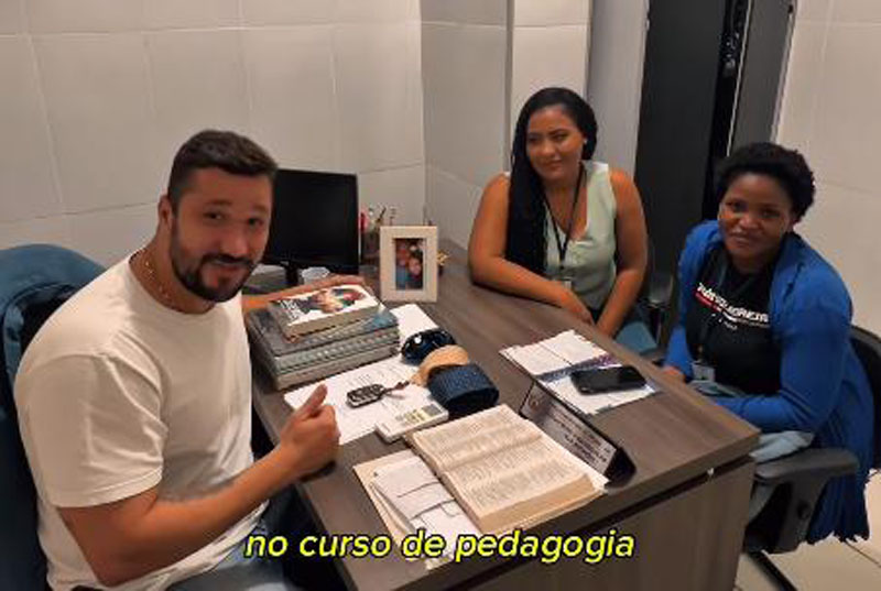 Vereador Bui Bulhões recebeu a visita de estudante moçambicanas