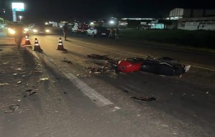 Motociclista morre em grave acidente na BR-101, em Buerarema Motociclista morre em grave acidente na BR-101, em Buerarema