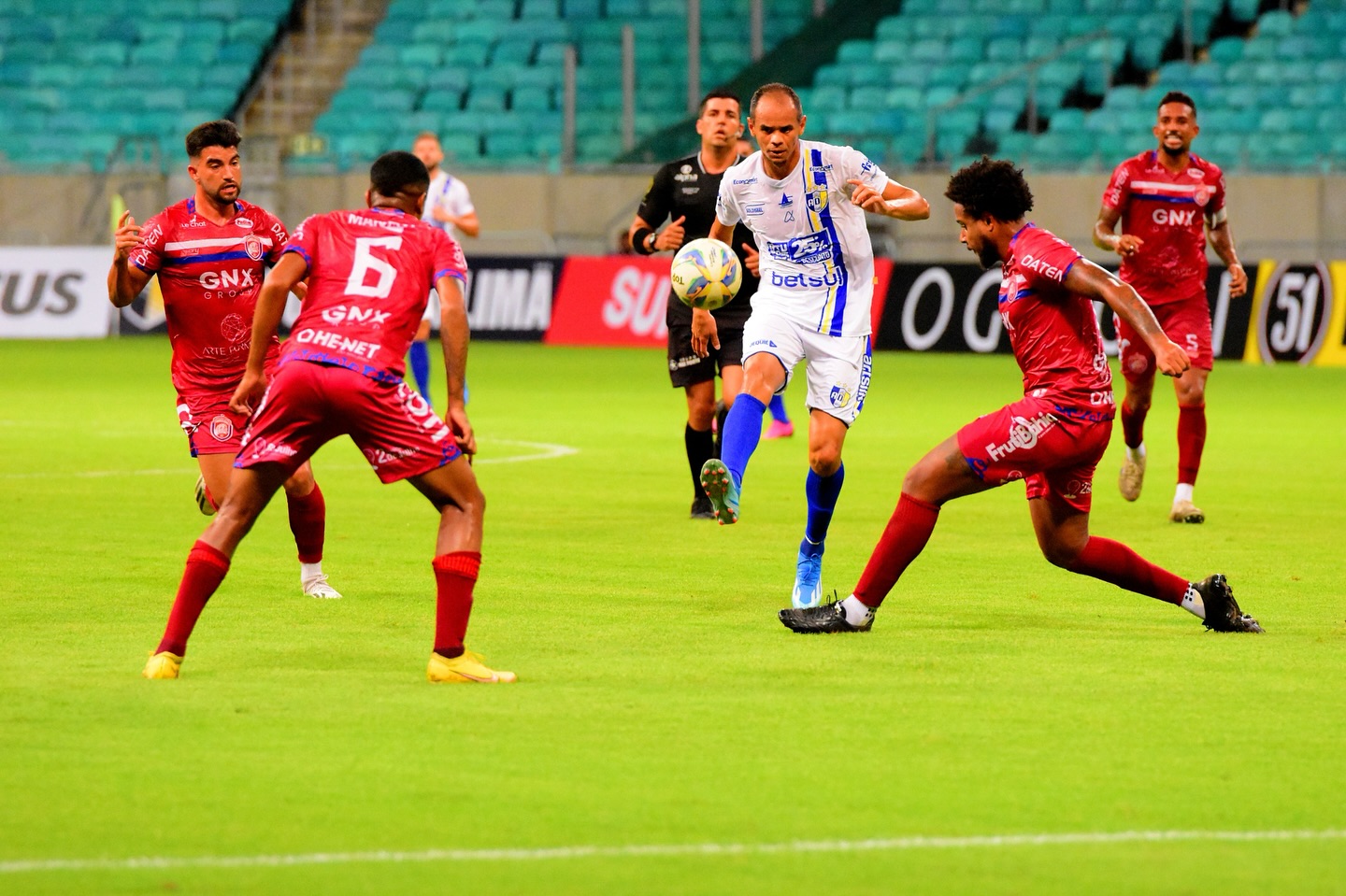 Jequié joga bem mas a vitória não vem