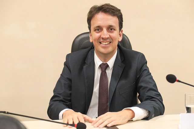 Matheus Budega propõe espaço de convivência comunitária na Urbis I Matheus Budega propõe espaço de convivência comunitária na Urbis I