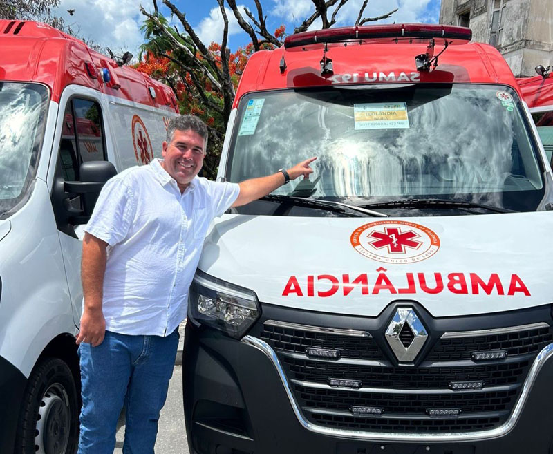 Deputado Patrick Lopes entrega ambulâncias do SAMU para Aiquara, Brejões, Maracás, Teolândia e Ubatã Deputado Patrick Lopes entrega ambulâncias do SAMU para Aiquara, Brejões, Maracás, Teolândia e Ubatã