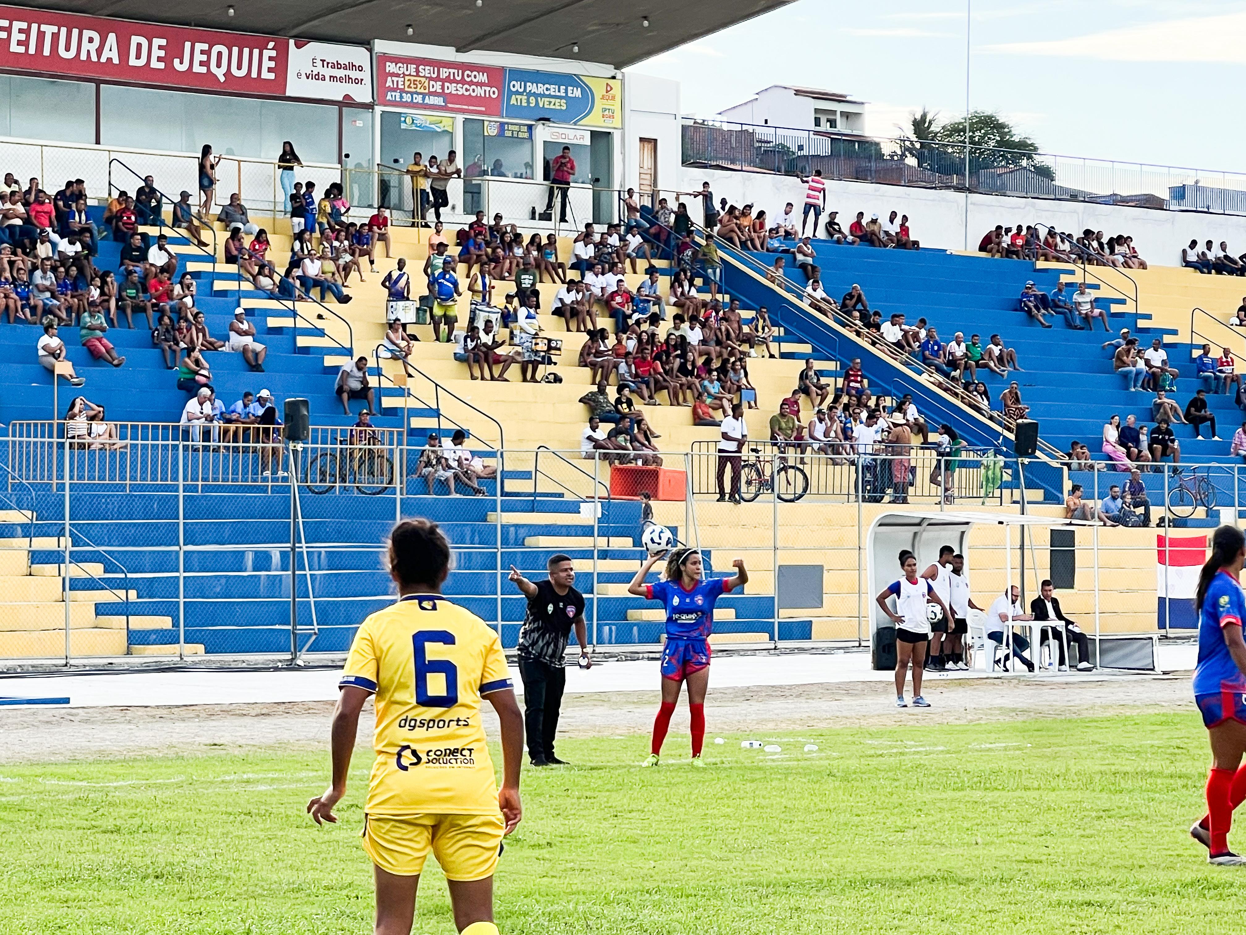 DOCE MEL VIRA CONTRA IAPE (MA), VENCE POR 4 A 1 E SE CLASSIFICA NA COPA DO BRASIL DE FUTEBOL FEMININO