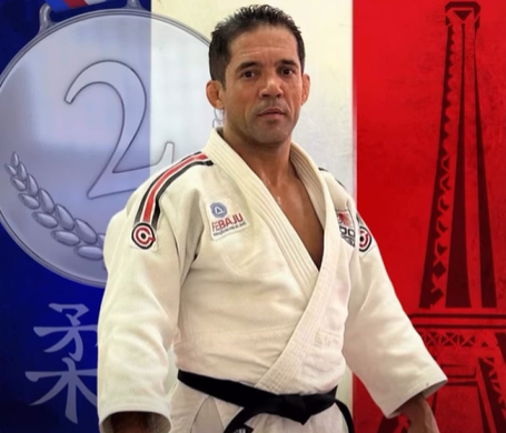 Gnoney é homenageado pela Câmara Municipal por iniciativa dos vereadores Gutinha e Matheus Budega