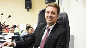 Matheus Budega pede revogação da cobrança de taxa para condomínios exclusivamente residenciais Matheus Budega pede revogação da cobrança de taxa para condomínios exclusivamente residenciais