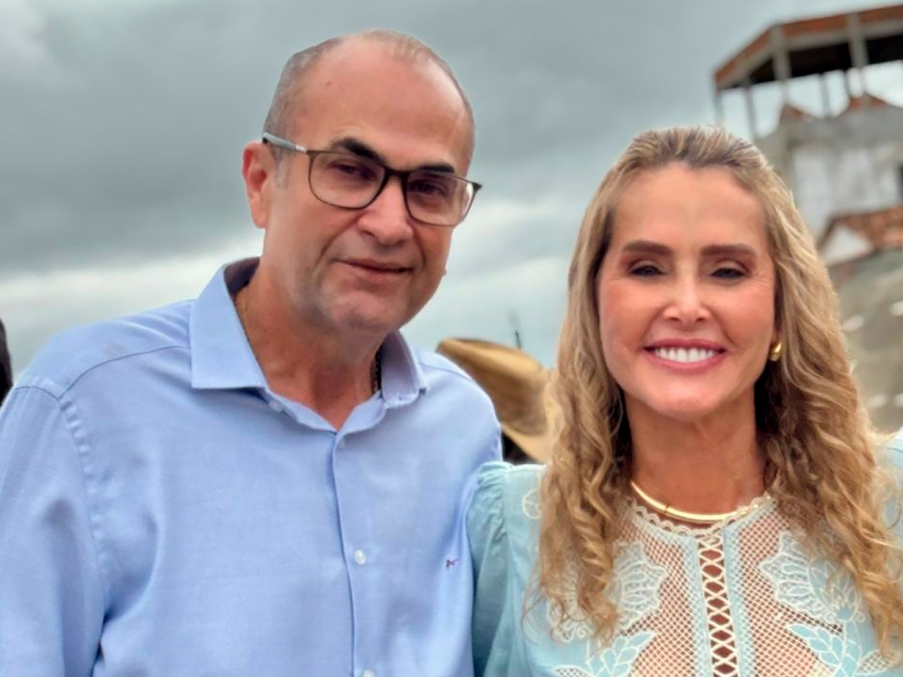 Deputado Hassan homenageia prefeita de Jaguaquara com Comenda 2 de Julho