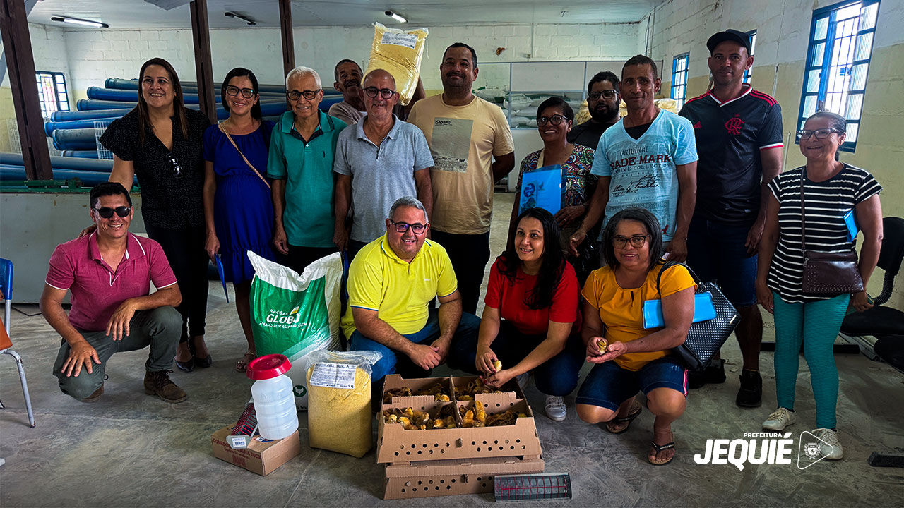 Prefeitura de Jequié entrega insumos e 2 mil aves de postura para incentivar a avicultura da Agricultura Familiar Prefeitura de Jequié entrega insumos e 2 mil aves de postura para incentivar a avicultura da Agricultura Familiar