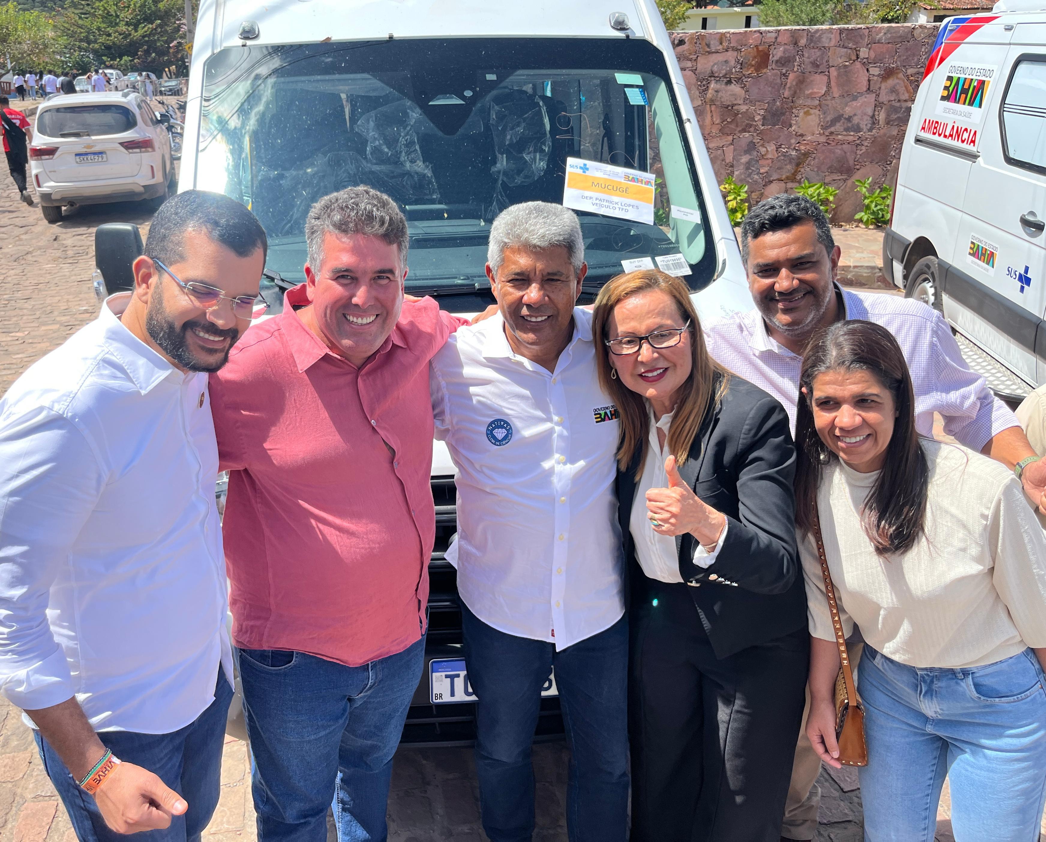 Deputado Patrick Lopes acompanha governador e entrega investimentos em Mucugê e Marcionílio Souza Deputado Patrick Lopes acompanha governador e entrega investimentos em Mucugê e Marcionílio Souza