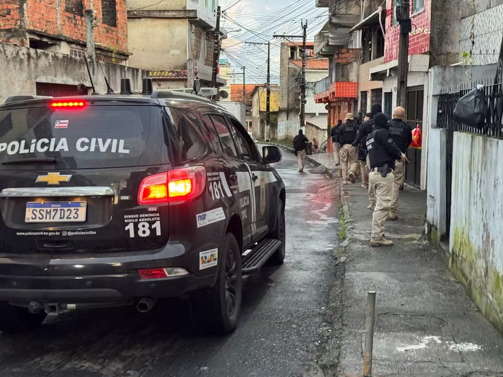 Jequié: Polícia Civil prende em flagrante dois suspeitos de matar adolescente no Curral Novo Jequié: Polícia Civil prende em flagrante dois suspeitos de matar adolescente no Curral Novo