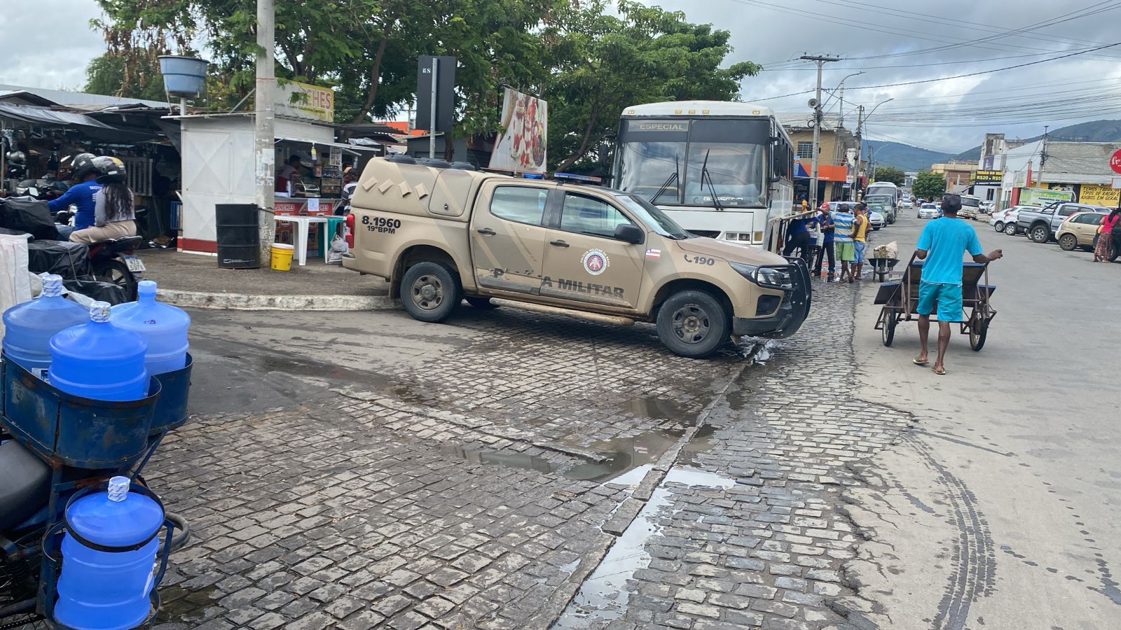 Jequié | Traficante do Mercadão Vicente Grilo atirou contra a polícia e fugiu