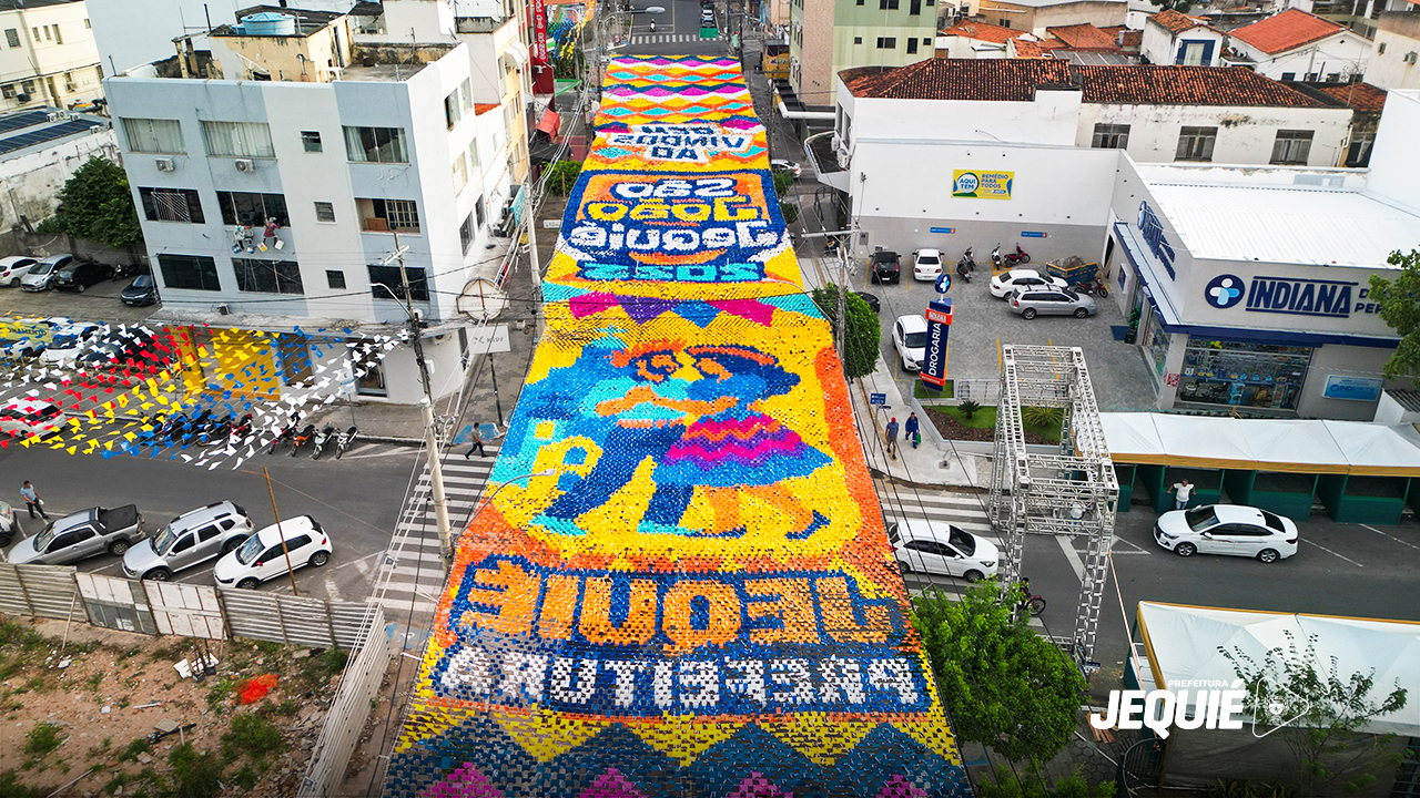 Prefeitura de Jequié inicia montagem da decoração do Melhor São João da Bahia com tema O Brasil se Encontra Aqui