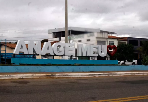 Prefeito de Anagé deve ressarcir mais de R$3 milhões aos cofres municipais Prefeito de Anagé deve ressarcir mais de R$3 milhões aos cofres municipais