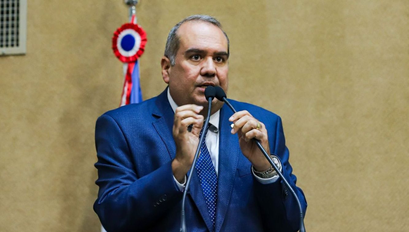 Sandro Régis lamenta morte do ex-prefeito Nenenzinho, pai do ministro Aroldo Cedraz Sandro Régis lamenta morte do ex-prefeito Nenenzinho, pai do ministro Aroldo Cedraz