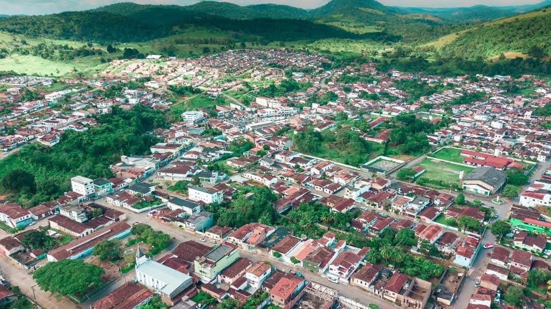 Prefeito Saulo Comemora Resultados de Segurança em Itagi: Vamos Continuar Investindo Prefeito Saulo Comemora Resultados de Segurança em Itagi: Vamos Continuar Investindo