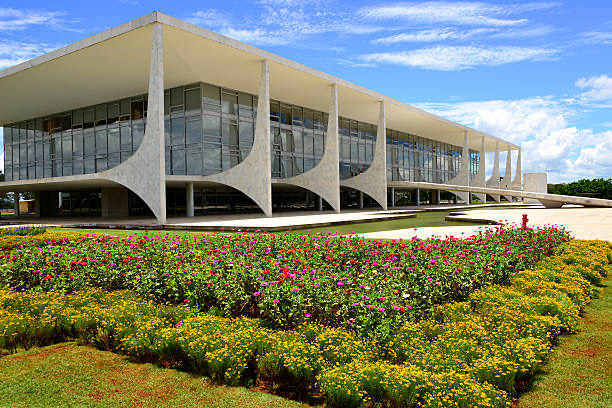 AFINAL, O QUE É MESMO GLO, NO COMBATE ÀS FACÇÕES CRIMINOSAS QUE ATERRORIZAM O RIO DE JANEIRO? AFINAL, O QUE É MESMO GLO, NO COMBATE ÀS FACÇÕES CRIMINOSAS QUE ATERRORIZAM O RIO DE JANEIRO?