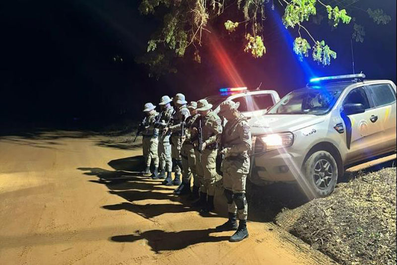 Bandidos tentaram assaltar ônibus jogando pedras nos vidros na BA 275