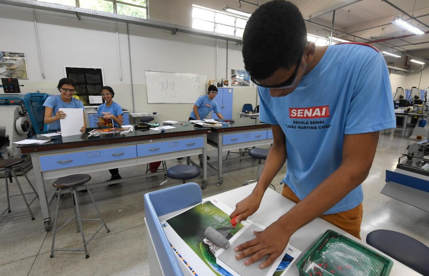 Jovem Aprendiz: SENAI oferece mais de 53 mil vagas para estudantes no segundo semestre de 2025 Jovem Aprendiz: SENAI oferece mais de 53 mil vagas para estudantes no segundo semestre de 2025
