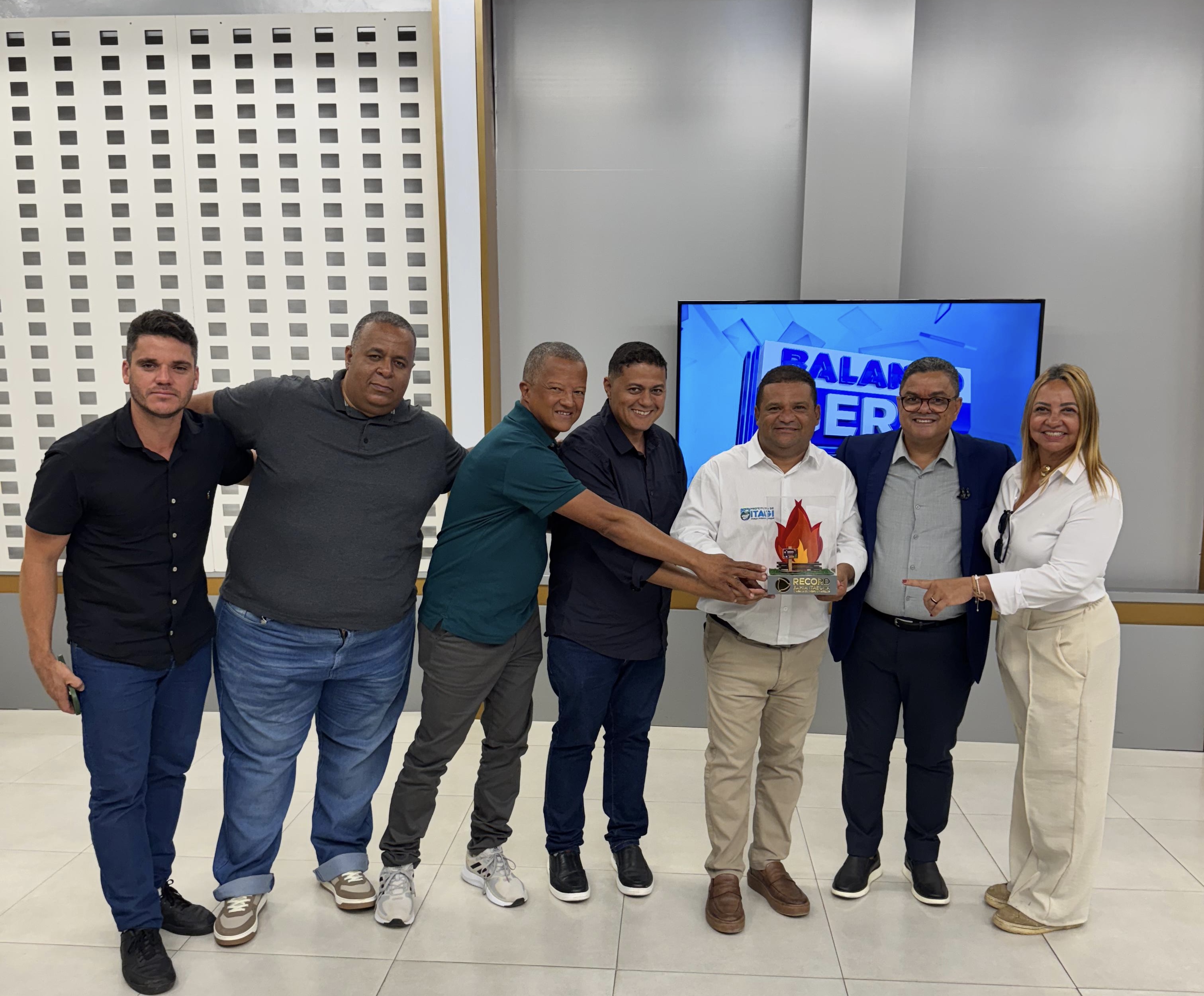 Itagi é premiada como melhor São Pedro da Bahia pela Record Bahia Itagi é premiada como melhor São Pedro da Bahia pela Record Bahia